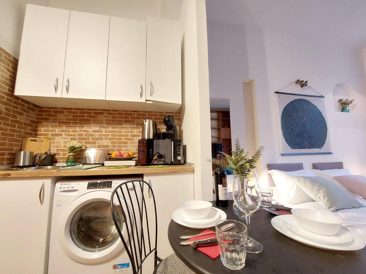 Sweet Dreams Suites Cosy Studio Piata Romana بوخارست المظهر الخارجي الصورة