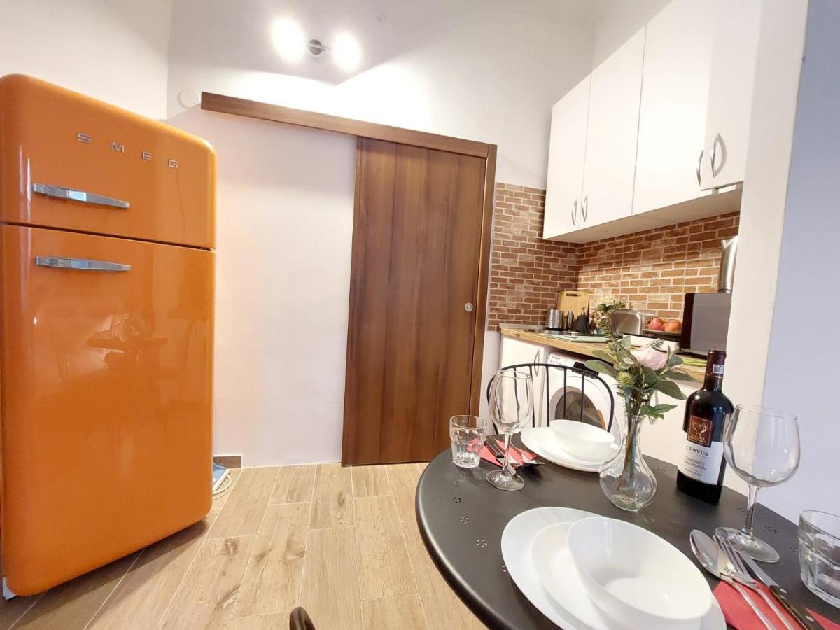 Sweet Dreams Suites Cosy Studio Piata Romana بوخارست المظهر الخارجي الصورة