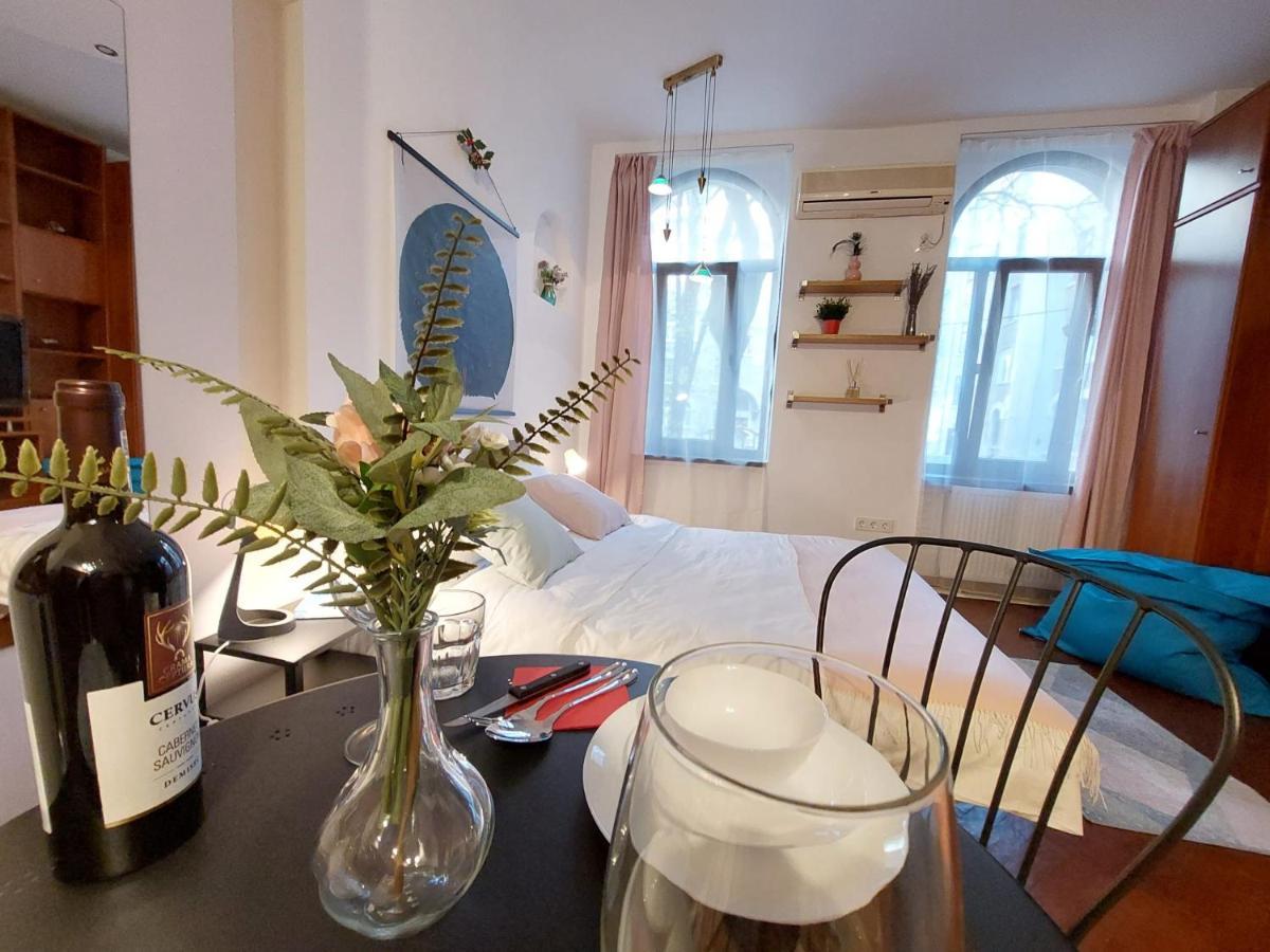 Sweet Dreams Suites Cosy Studio Piata Romana بوخارست المظهر الخارجي الصورة
